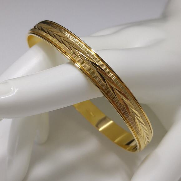 Vintage Monet Gold Plated Bangle Bracelet, 1960s Vintage Jewelry - Picture 6 of 10